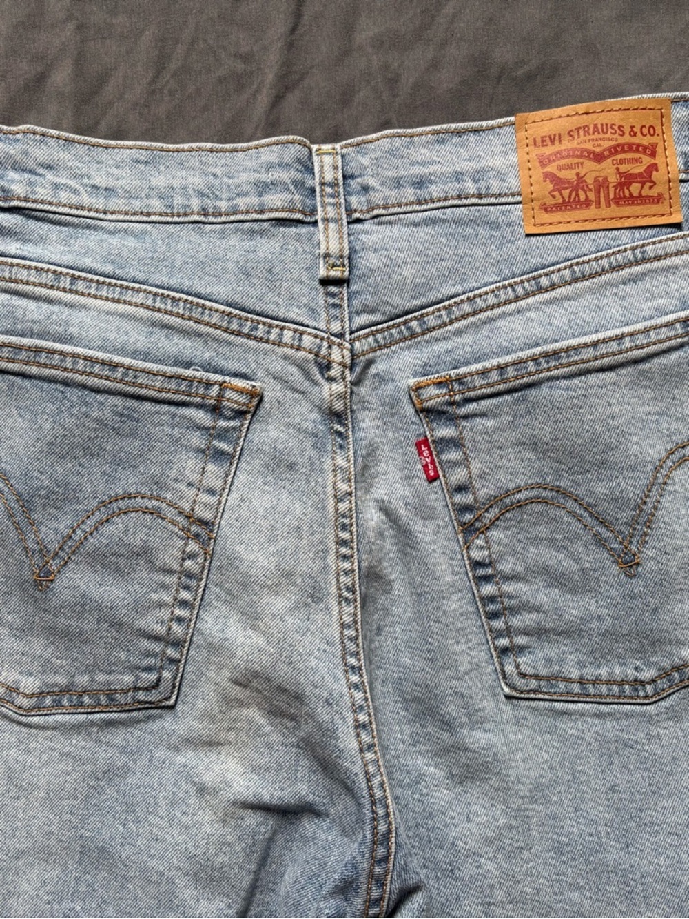 Levi's Light Blue Distressed Wedgie Straight Size 30 - Picture 5 of 12